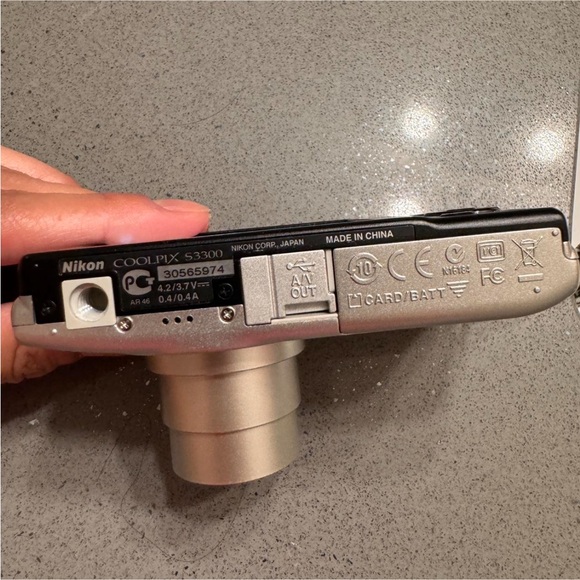 Nikon Coolpix S3300 - Picture 3 of 4